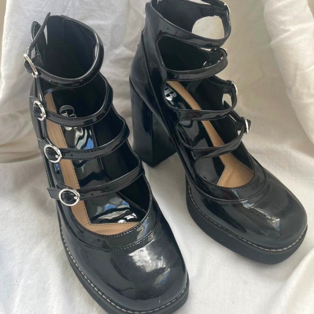 Gianni Bini GB Black Mary Jane Platform Pumps